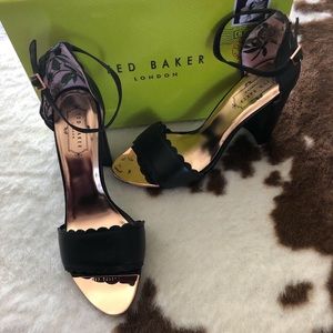 Meet your Posher, Janel